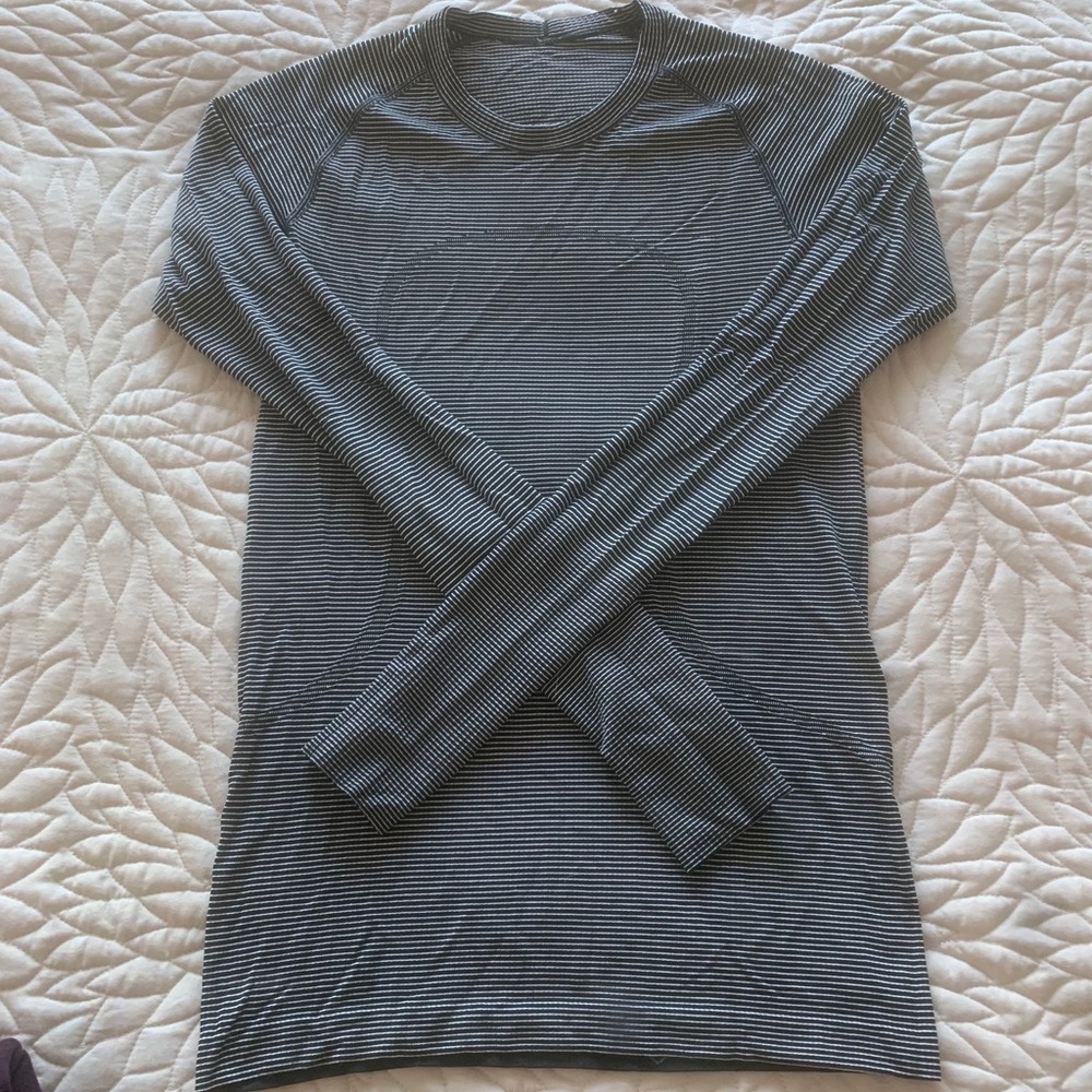 Lululemon Swiftly Tech long sleeve